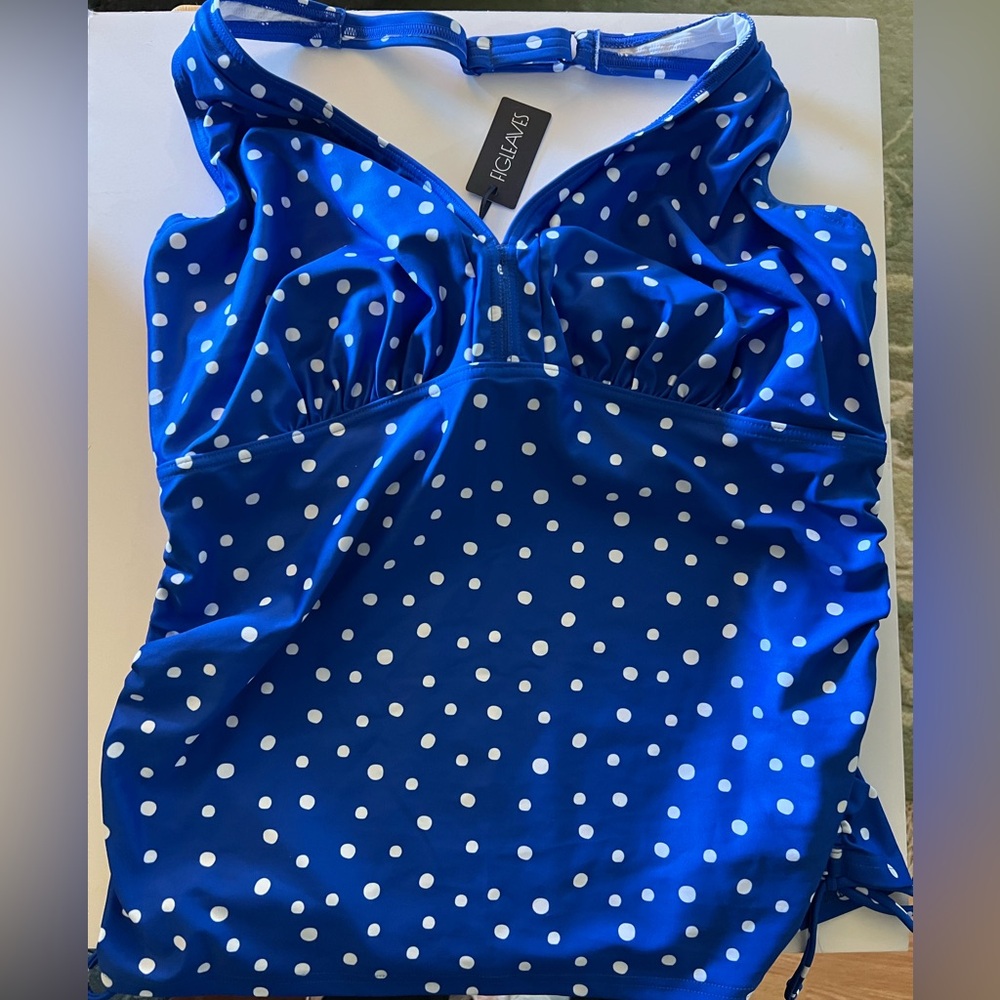 NWT Size 38 Bikini Halter PolkaDot Swim Top